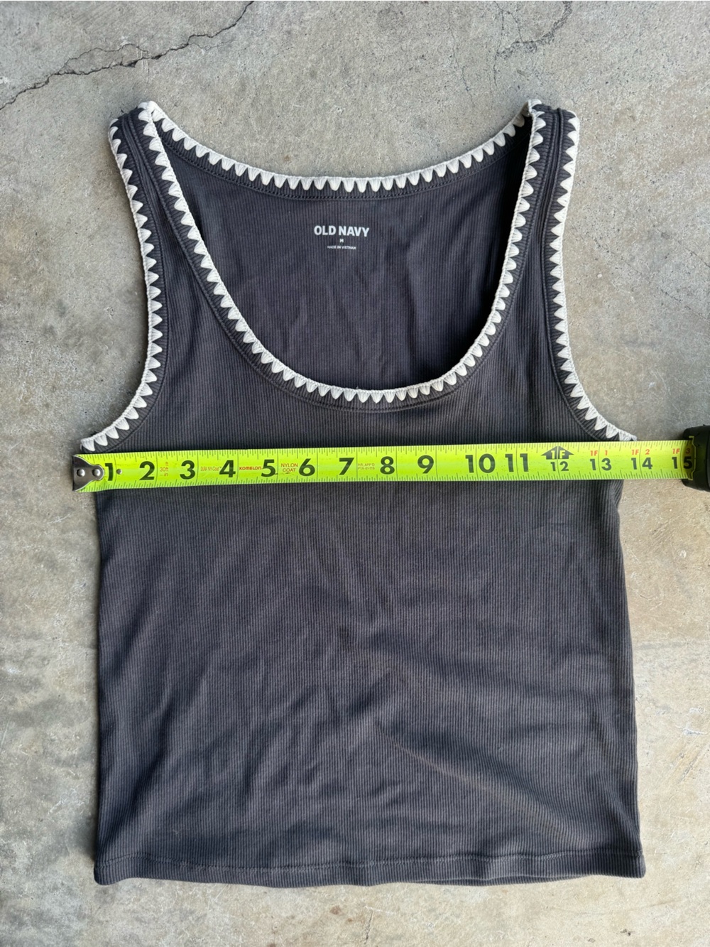 Old Navy Charcoal Ribbed Tank with Cream Trim Medium Neutral Cropped Basic - Picture 6 of 7